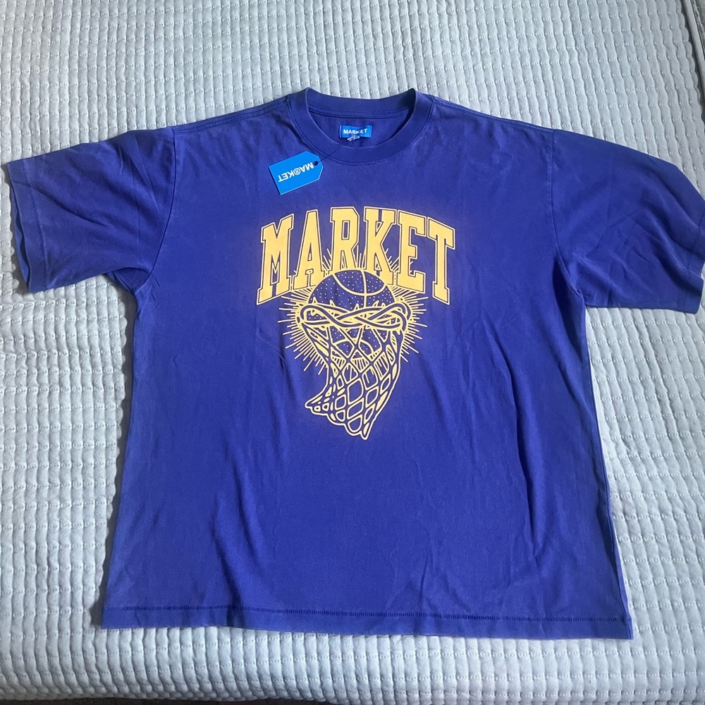 NWT Market Studios Men’s Tee
